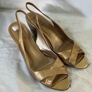 Franco Sarto size 10 metallic gold tone Wedge Slingback Sandals